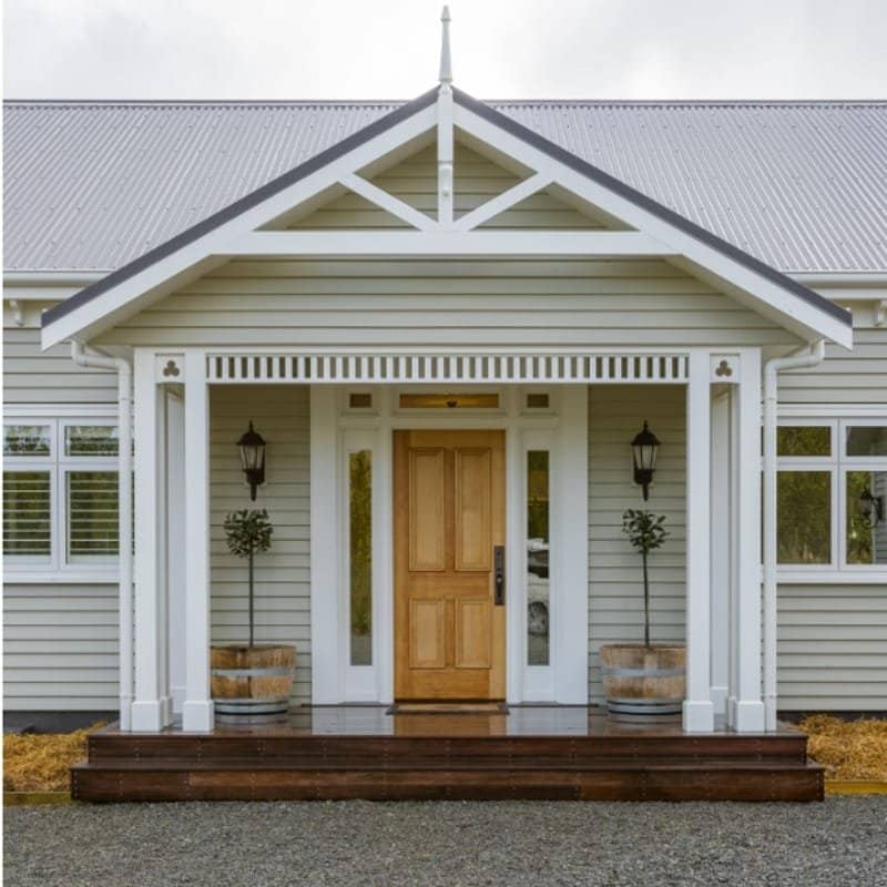Exterior-Christchurch-House-Painting Exterior-Christchurch-House-Painting- Pro-Decorators